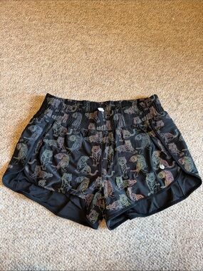 Black Tiger Print Athletic Shorts for Women